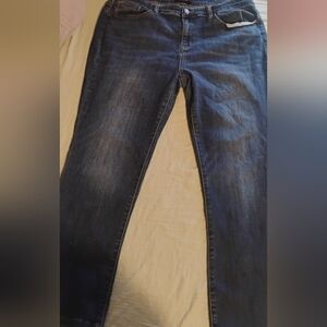 EUC Crop Judy Blue Jeans 15/32